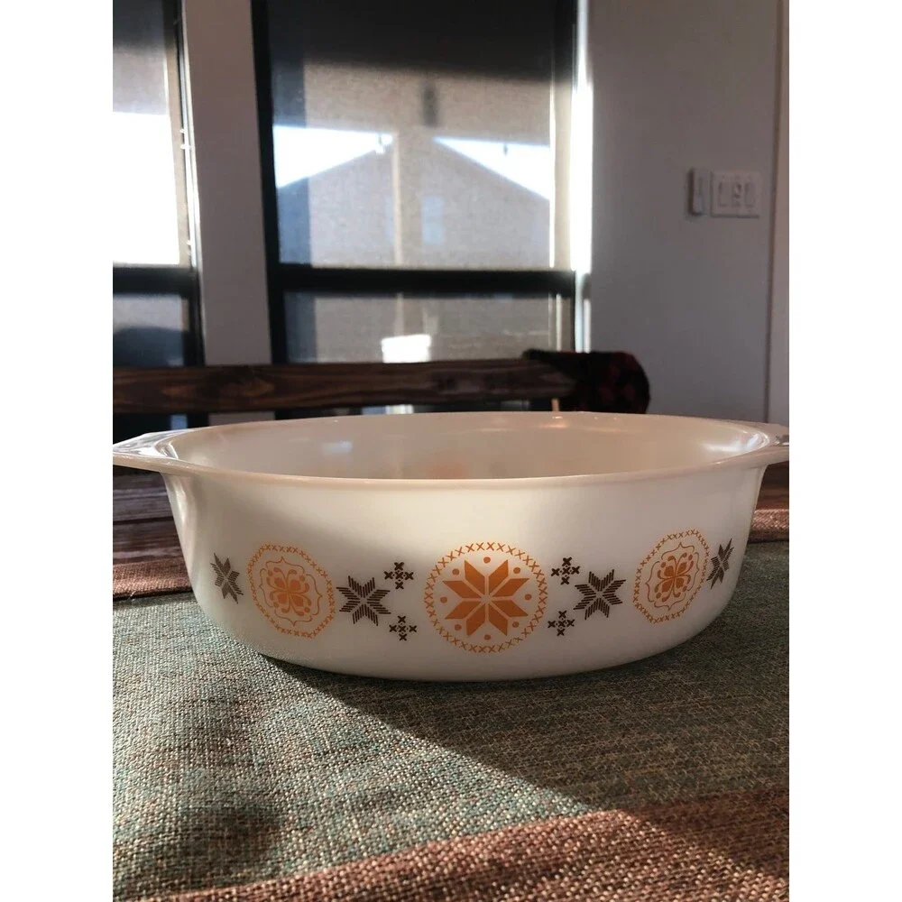 Pyrex Town and Country lot of 3